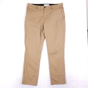 Old Navy Ultimate Tech Straight Performance Pants 36x30 Tan